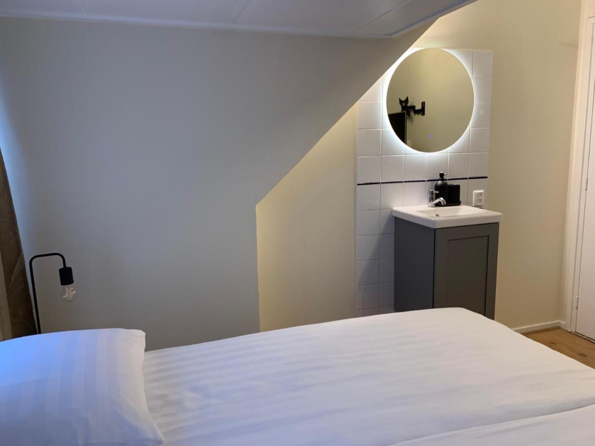 Rb Hostel Зирикзе Экстерьер фото
