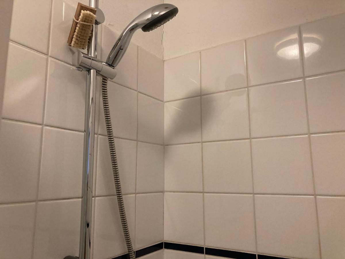 Rb Hostel Зирикзе Экстерьер фото